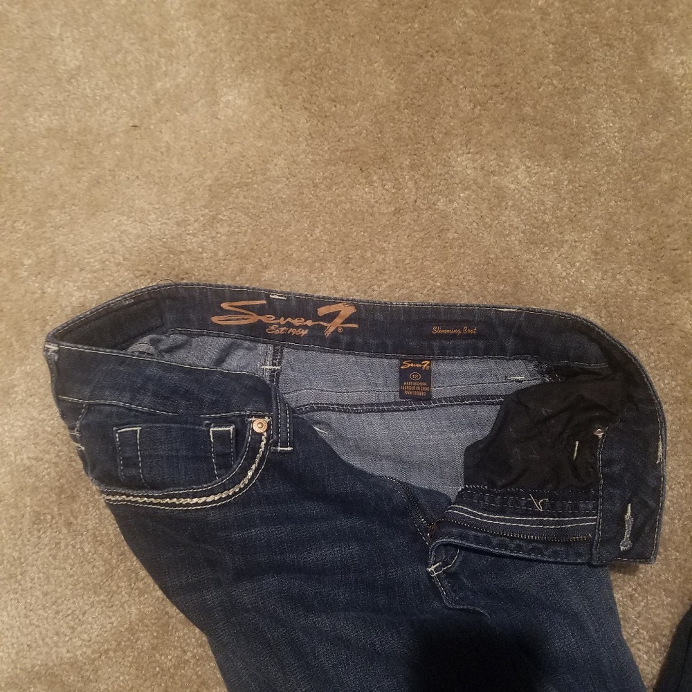 Trendy Seven7 Jeans - Picture 3 of 5